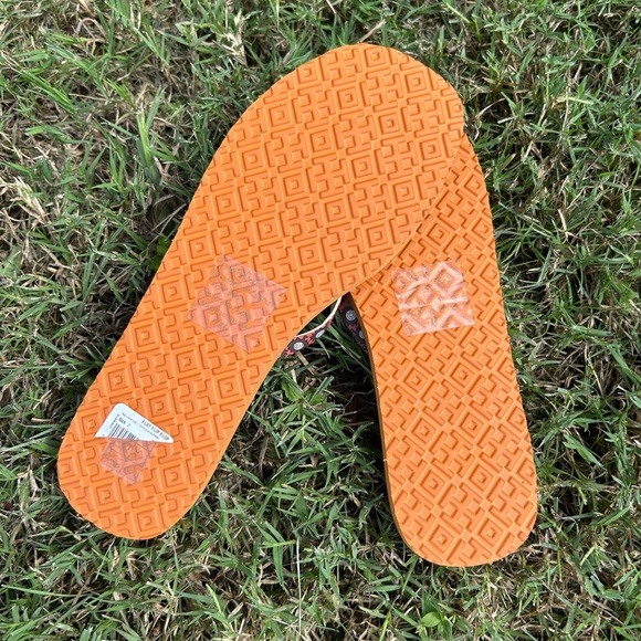 Tory Burch Flip-Flops - Picture 11 of 11